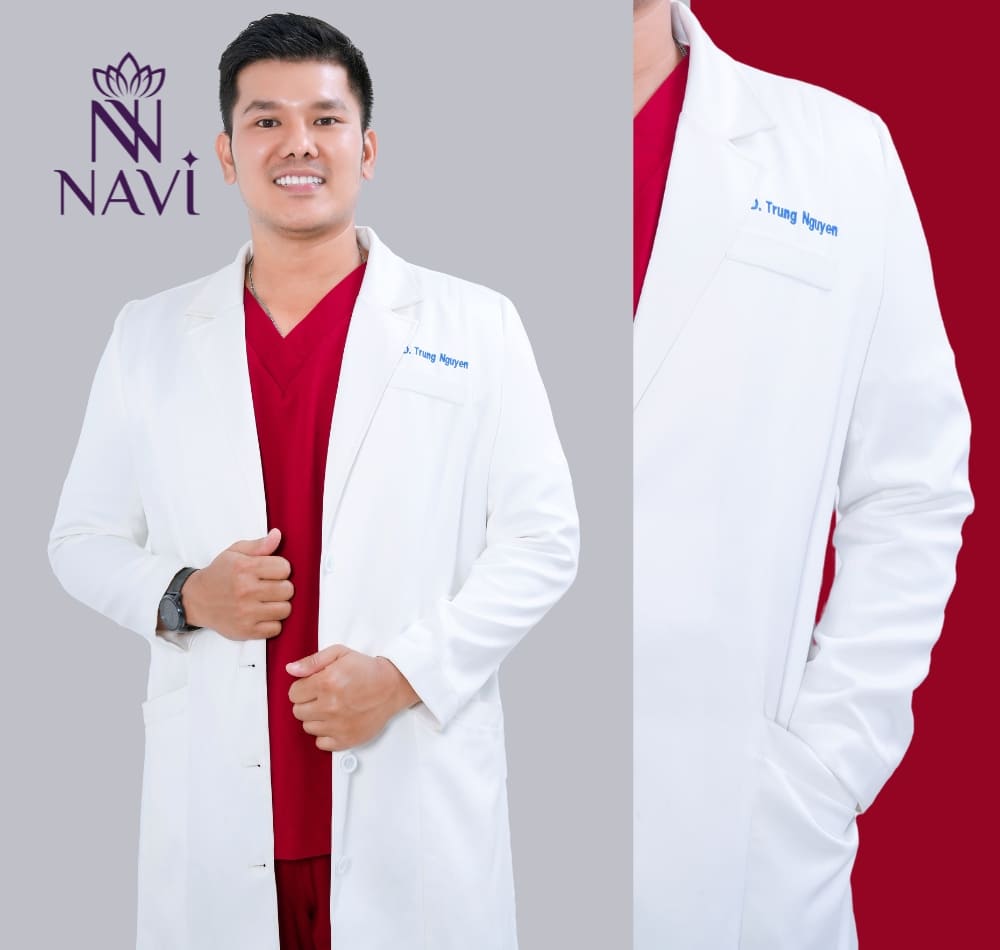 Áo blouse dễ dàng mặc với scrubs, trang phục làm việc