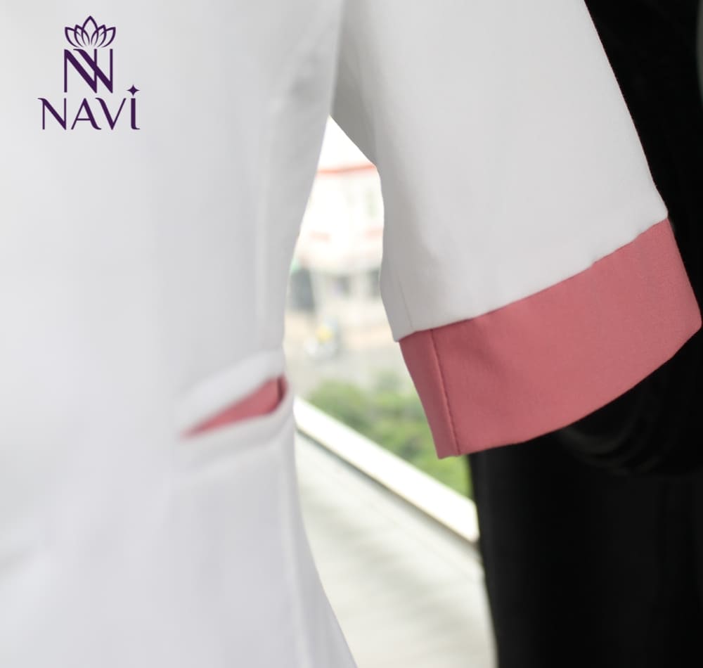 Bạn có thể yêu cầu theo nhận diện thương hiệu/ nhu cầu giúp chiếc áo blouse trở nên đặc biệt hơn