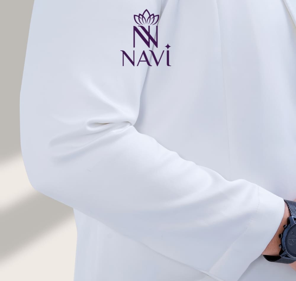 Những bộ đồng phục được may đo chỉn chu, tỉ mỉ đến từng đường kim mũi chỉ