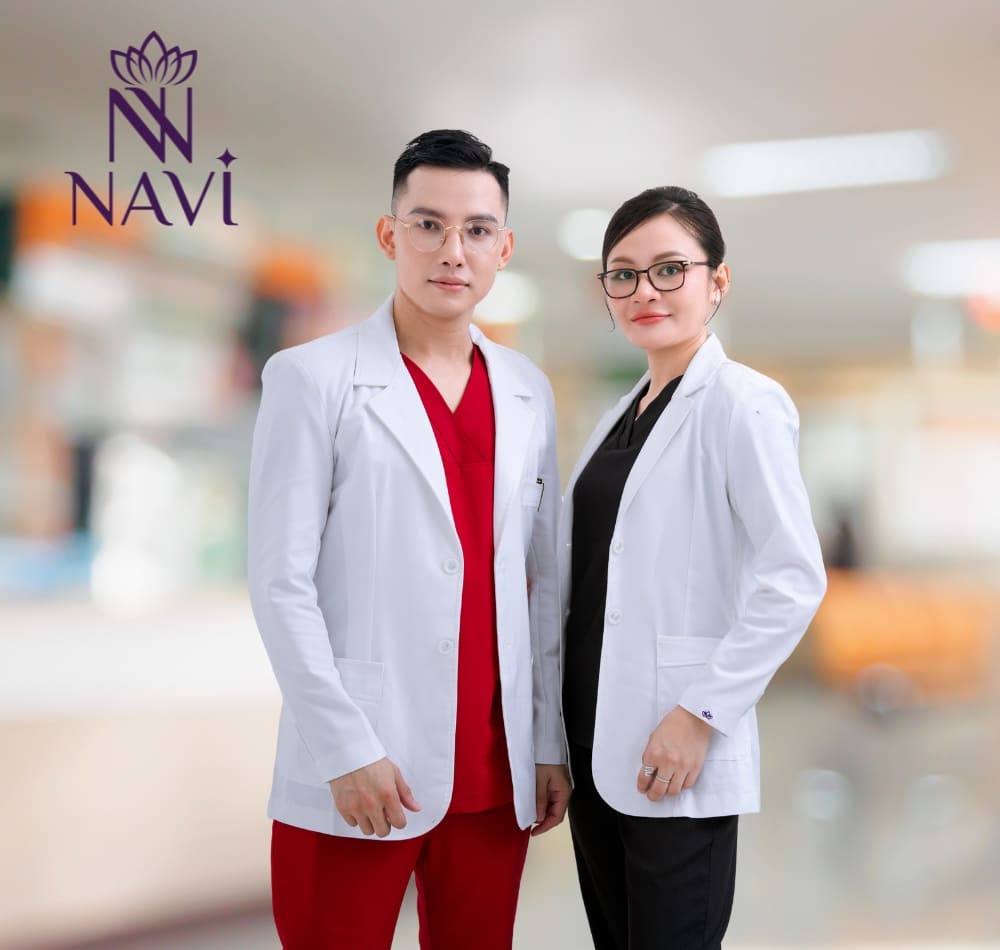 Áo blouse chiết eo được yêu thích bởi khả năng tăng thêm phần hoàn hảo cho người mặc