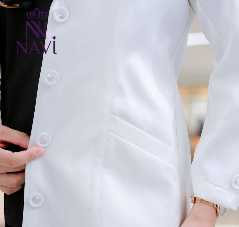 Áo blouse nhấn eo là phiên bản nâng cấp từ áo blouse truyền thống