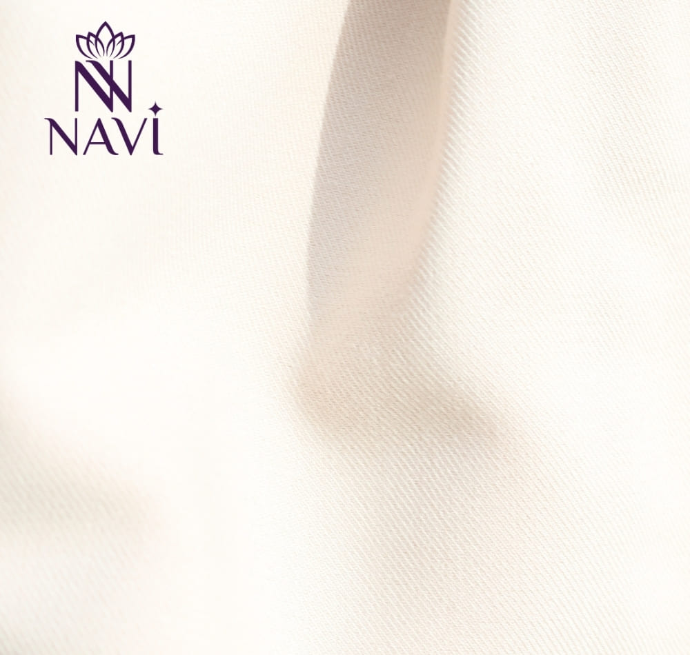 Bề mặt vải cotton có độ mềm mại có thể cảm nhận trực tiếp khi cầm, nắm