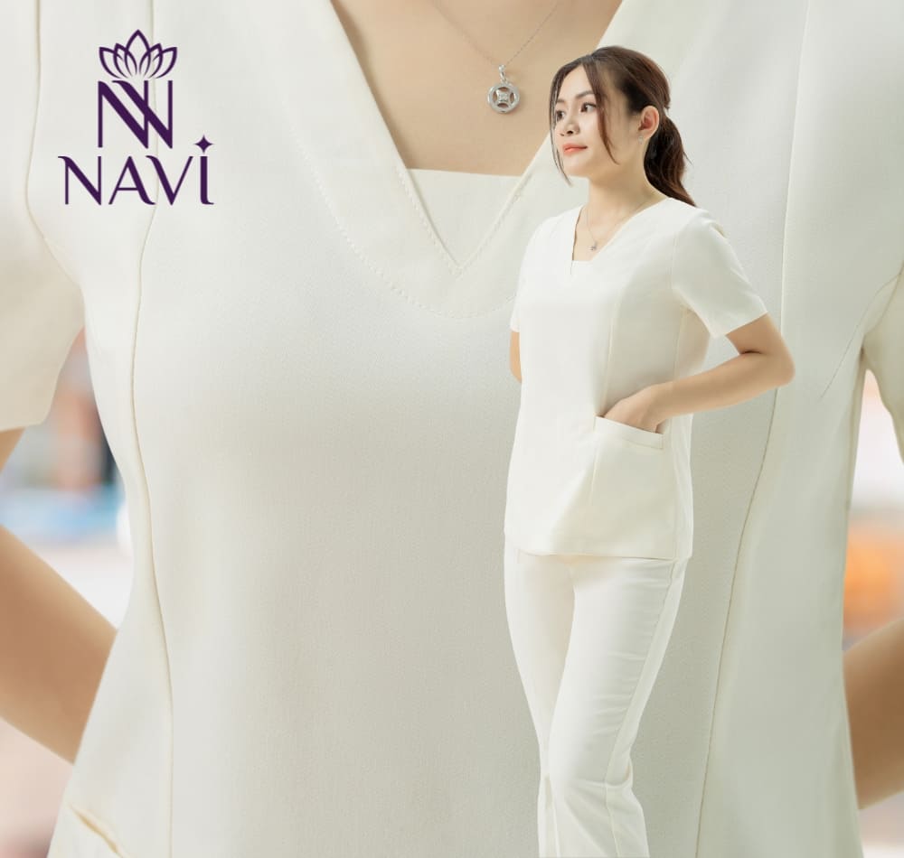 Đồng phục may sẵn lại nổi bật với yêu cầu nhanh chóng, tiện lợi