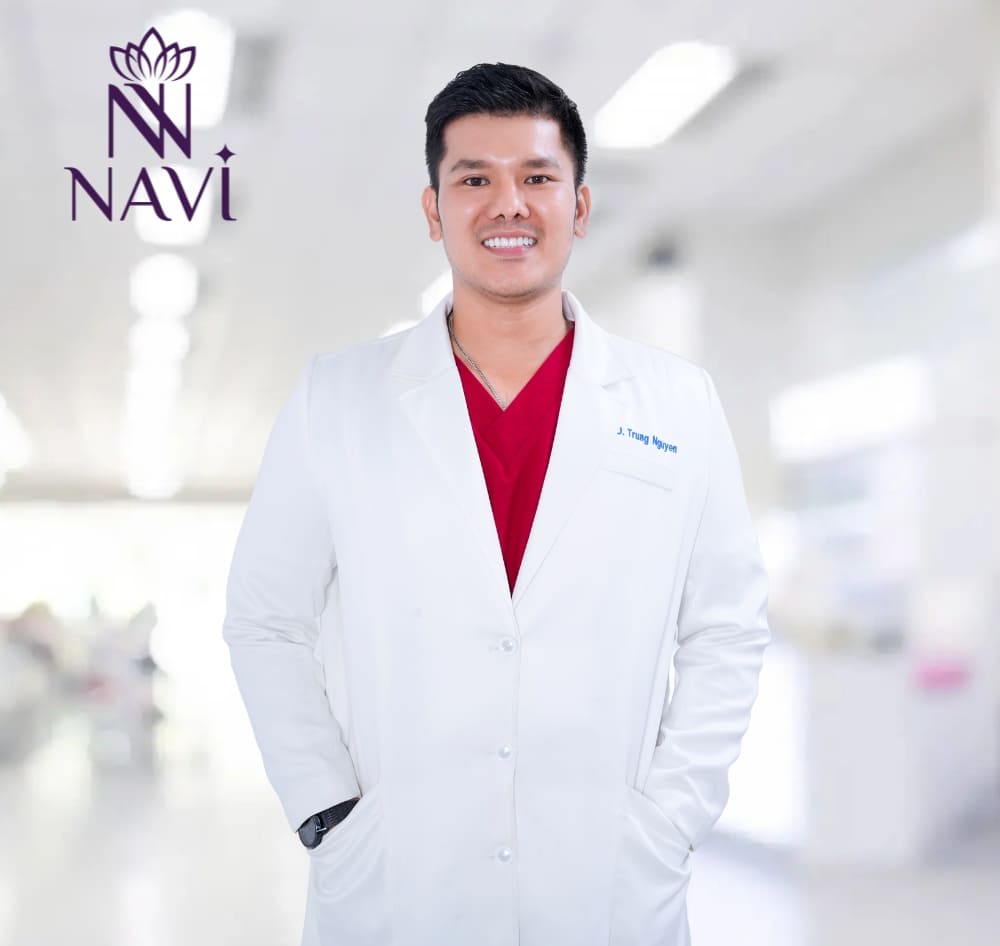 Áo blouse nha sĩ được thiết kế thuận tiện cho thao tác của người mặc