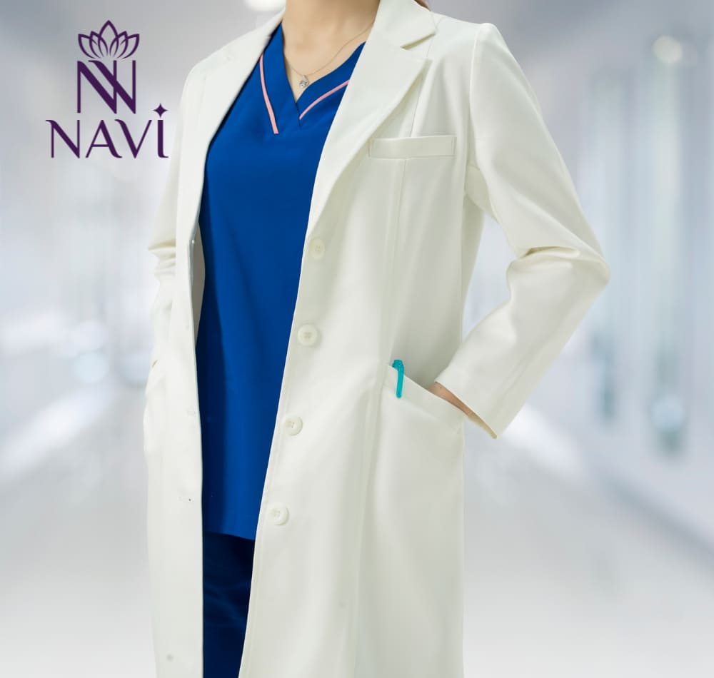 Phối màu chính là cách đơn giản giúp áo scrubs thêm phần bắt mắt nhưng vẫn chuyên nghiệp