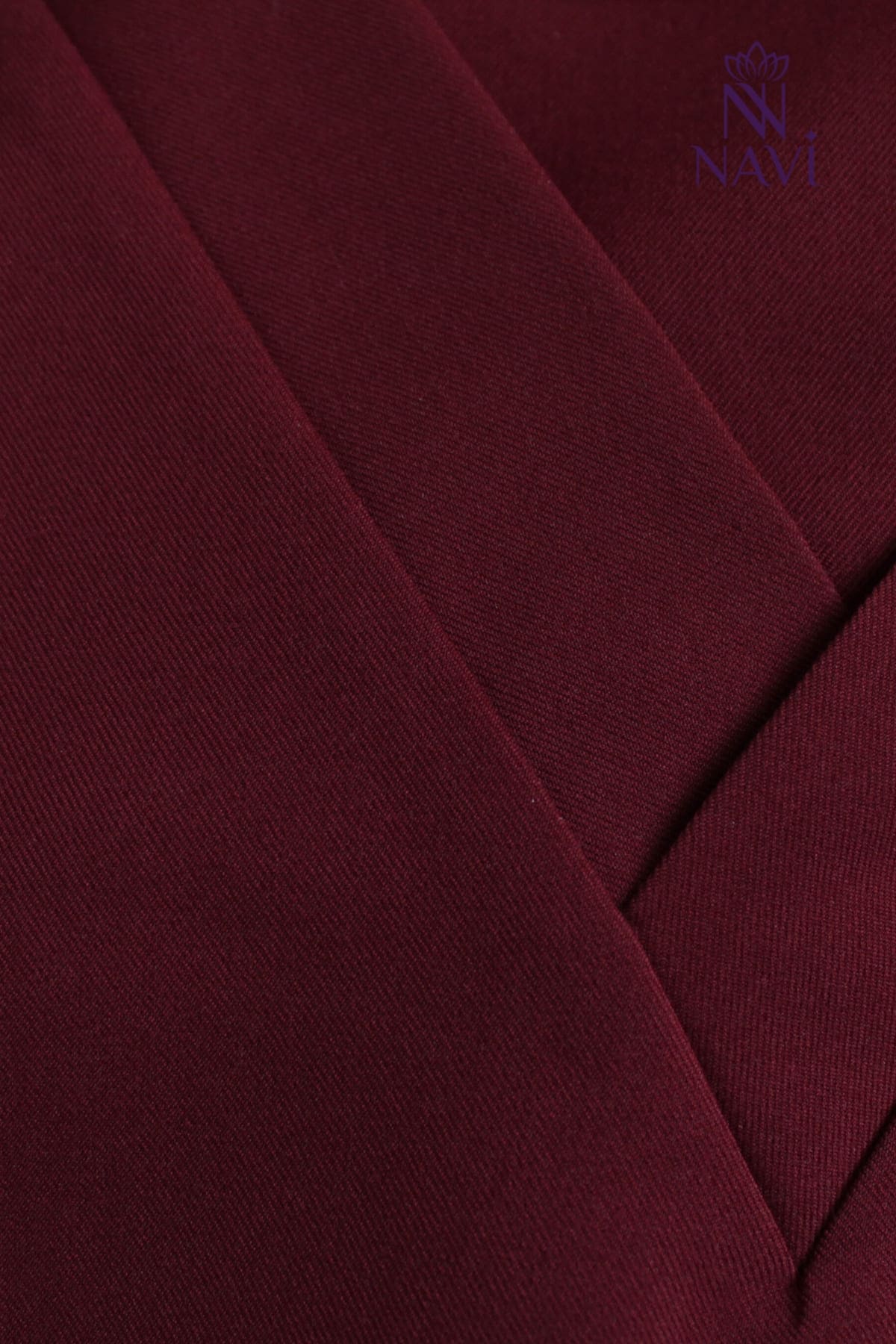 bo-scrubs-nam-mau-do-do-co-tim-navi Bộ scrubs nam màu đỏ đô cổ tim NAVI