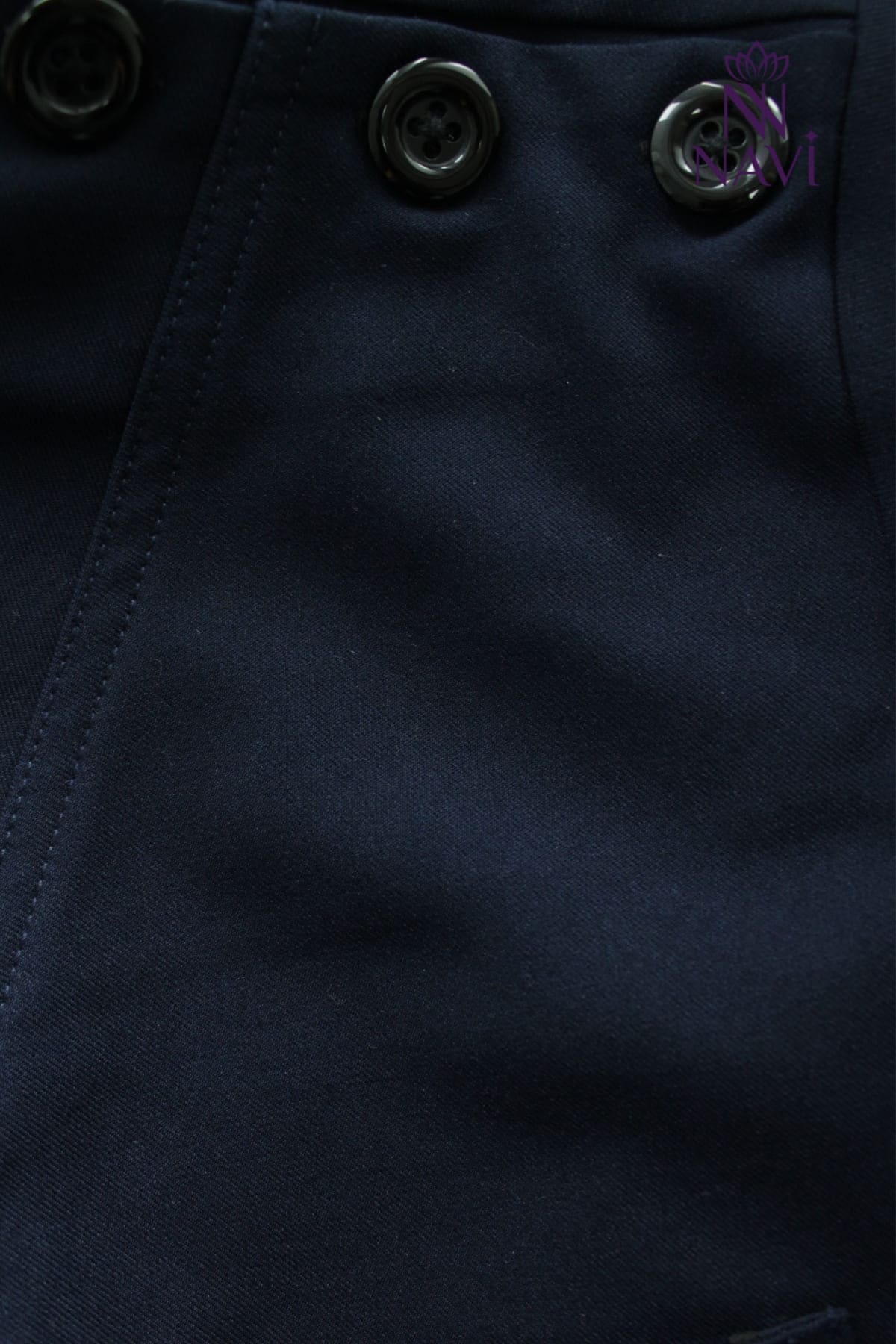 bo-scrubs-nam-xanh-navy-gai-nut-chat-luong-navi (2) Bộ scrubs nam xanh navy gài nút thiết kế tinh tế, đẹp