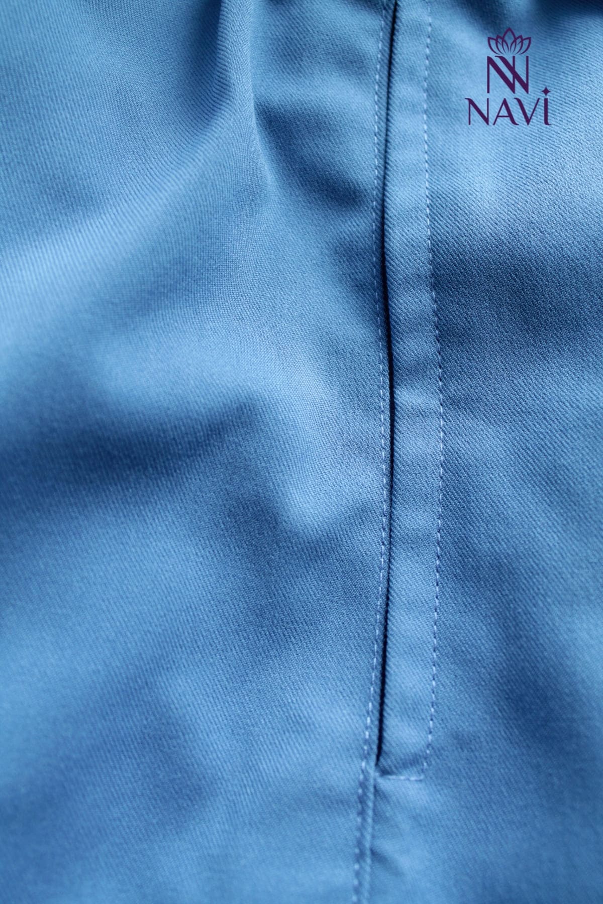 bo-scrubs-nu-mau-xanh-duong-dep-navi Bộ scrubs nữ màu xanh dương đơn giản, thoải mái NAVI