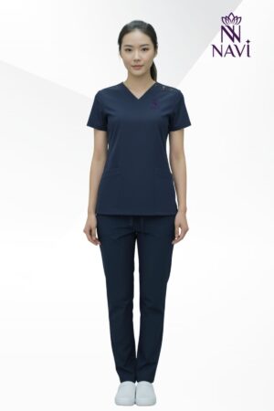 Bộ scrubs nữ xanh Navy gài nút thiết kế đơn giản, tinh tế