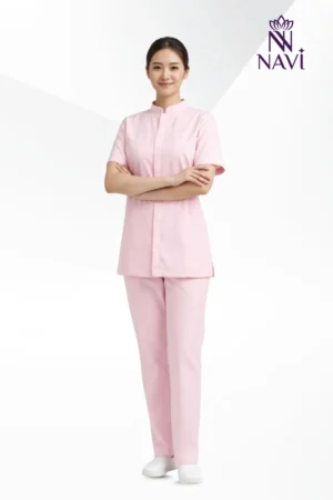 Bộ scrubs nữ màu hồng baby phù hợp phòng khám, spa, clinic