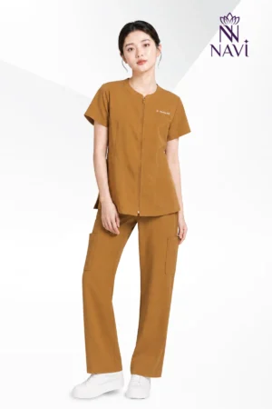 Bộ đồng phục scrubs nữ cổ tròn khoá kéo màu vàng đất